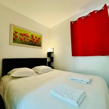 Apartment Le Velusine 54 - 4 Prs - 400m Beaches - Pools Antibes