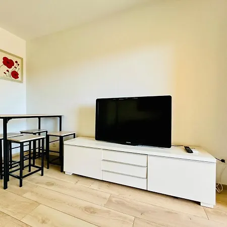 Le Velusine 54 - 4 Prs - 400m Beaches - Pools